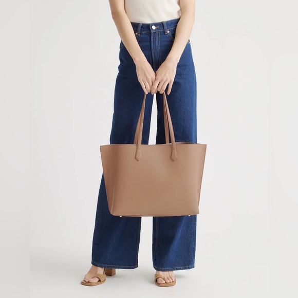 QUINCE- Italian Leather Triple Compartment Tote- Cappuccino
NWT + dust bag - Picture 4 of 11